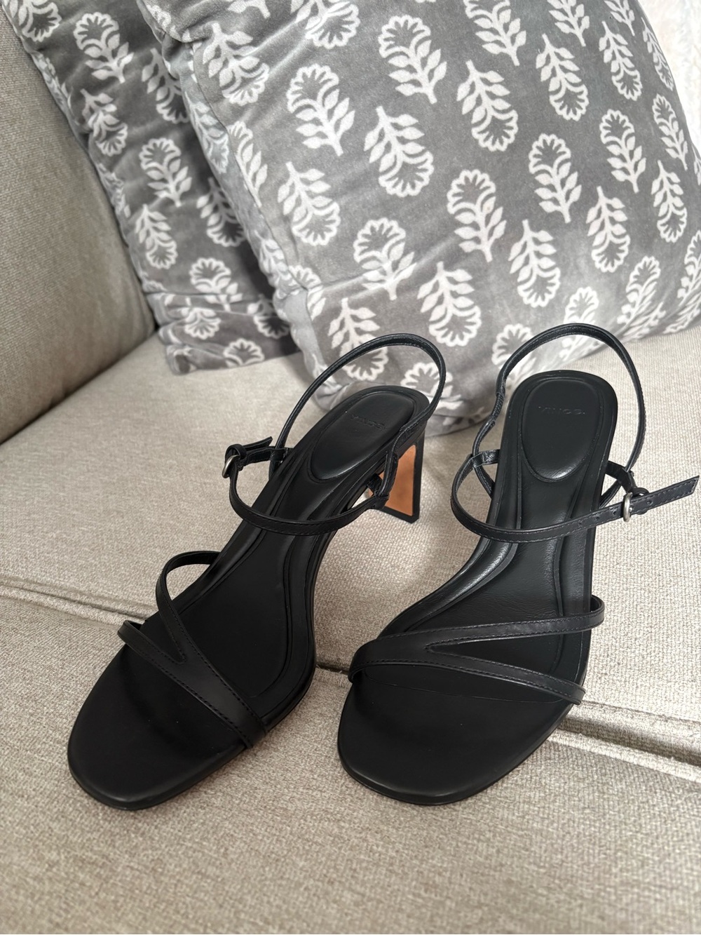 NWT Vince Black Marcela Ankle Strap Sandal